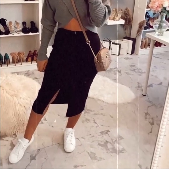 Zara ribbed knit slit midi skirt size small NWOT - Picture 2 of 9